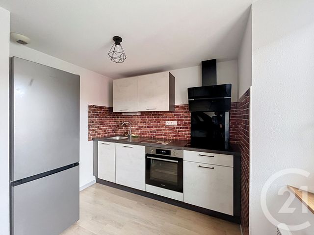 Appartement F5 &agrave; vendre - 5 pi&egrave;ces - 73,65 m2 - Belfort - 90 - FRANCHE-COMTE