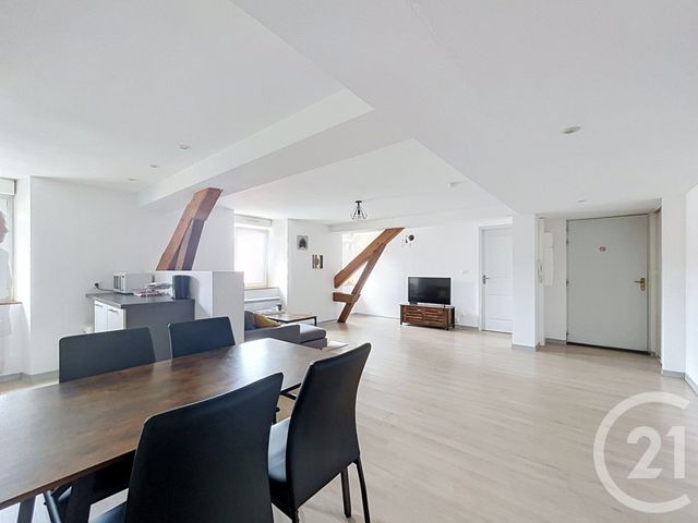 Appartement F5 &agrave; vendre - 5 pi&egrave;ces - 73,65 m2 - Belfort - 90 - FRANCHE-COMTE