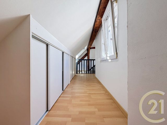 Appartement F6 &agrave; louer - 6 pi&egrave;ces - 137,77 m2 - Belfort - 90 - FRANCHE-COMTE