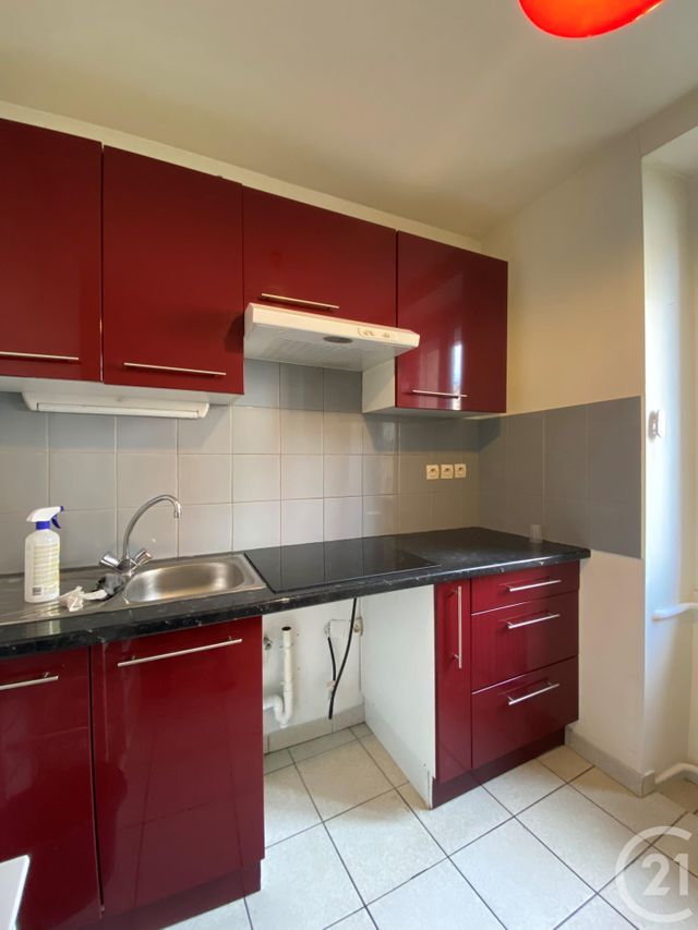 Appartement F1 &agrave; louer - 1 pi&egrave;ce - 25,15 m2 - Belfort - 90 - FRANCHE-COMTE