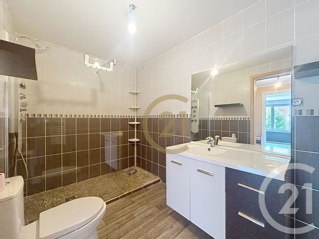 Appartement F4 &agrave; louer - 4 pi&egrave;ces - 75 m2 - Andelnans - 90 - FRANCHE-COMTE