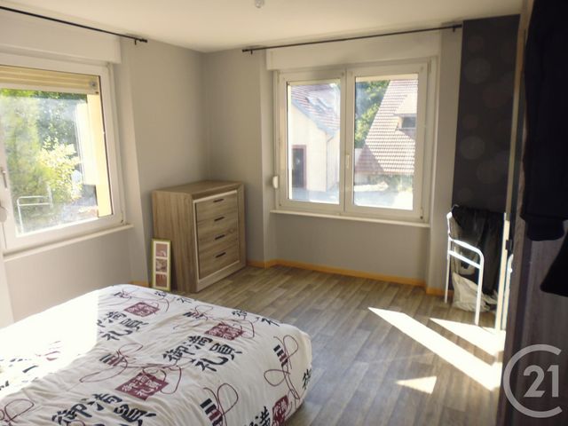 Appartement F4 &agrave; louer - 4 pi&egrave;ces - 75 m2 - Andelnans - 90 - FRANCHE-COMTE