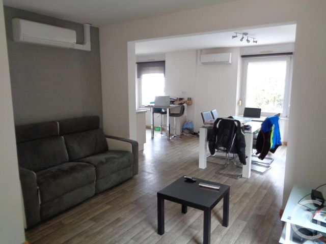 Appartement F4 &agrave; louer - 4 pi&egrave;ces - 75 m2 - Andelnans - 90 - FRANCHE-COMTE