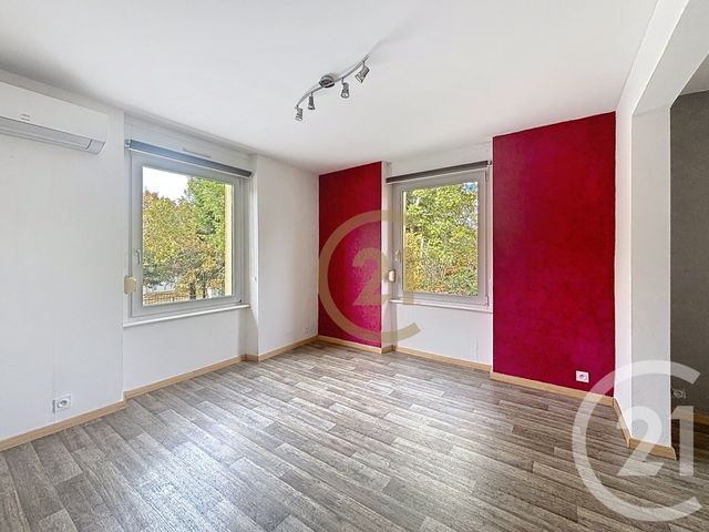 Appartement F4 &agrave; louer - 4 pi&egrave;ces - 75 m2 - Andelnans - 90 - FRANCHE-COMTE
