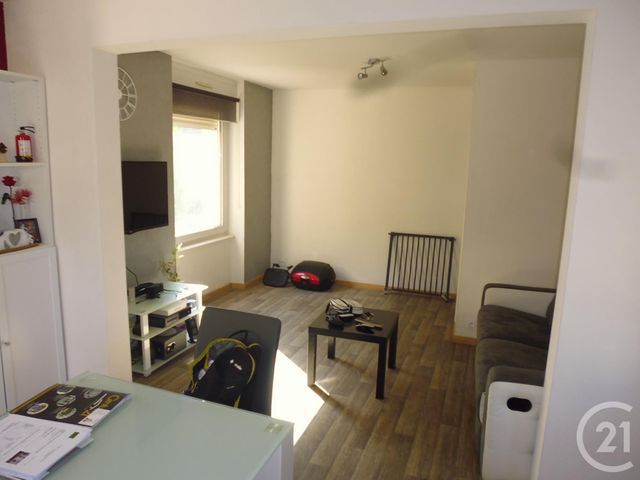 Appartement F4 &agrave; louer - 4 pi&egrave;ces - 75 m2 - Andelnans - 90 - FRANCHE-COMTE
