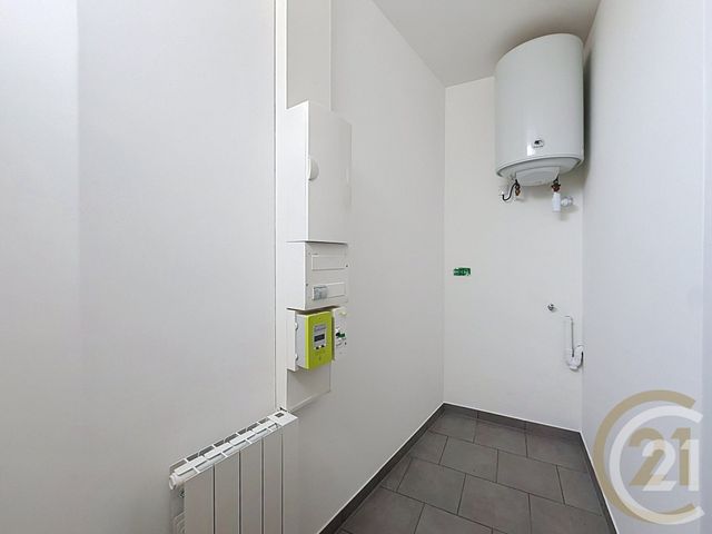 Appartement F2 &agrave; louer - 2 pi&egrave;ces - 35 m2 - Belfort - 90 - FRANCHE-COMTE