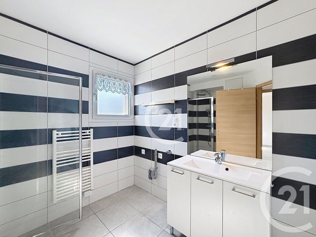 Appartement T4 &agrave; vendre - 4 pi&egrave;ces - 72,08 m2 - Valdoie - 90 - FRANCHE-COMTE