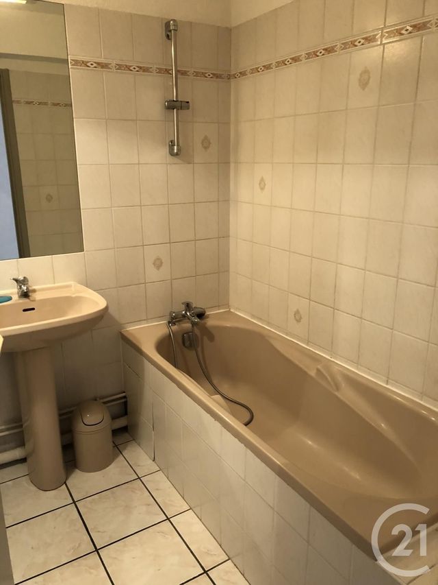 Appartement F1 &agrave; louer - 1 pi&egrave;ce - 39 m2 - Belfort - 90 - FRANCHE-COMTE