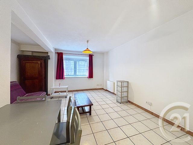 Appartement F1 &agrave; louer - 1 pi&egrave;ce - 39 m2 - Belfort - 90 - FRANCHE-COMTE