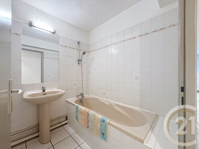 Appartement F1 &agrave; louer - 1 pi&egrave;ce - 39 m2 - Belfort - 90 - FRANCHE-COMTE