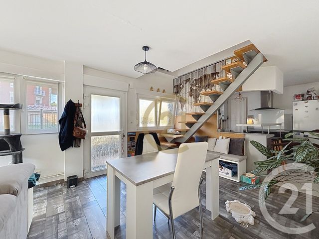 Appartement F3 &agrave; louer - 3 pi&egrave;ces - 50,86 m2 - Belfort - 90 - FRANCHE-COMTE