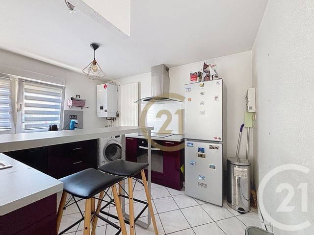 Appartement F3 &agrave; louer - 3 pi&egrave;ces - 50,86 m2 - Belfort - 90 - FRANCHE-COMTE