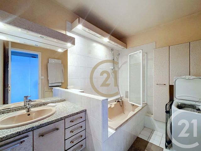 Appartement F4 &agrave; vendre - 4 pi&egrave;ces - 90,86 m2 - Belfort - 90 - FRANCHE-COMTE