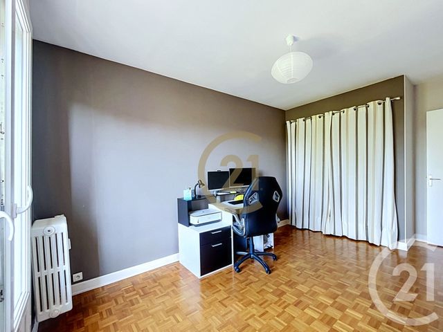 Appartement F4 &agrave; vendre - 4 pi&egrave;ces - 90,86 m2 - Belfort - 90 - FRANCHE-COMTE