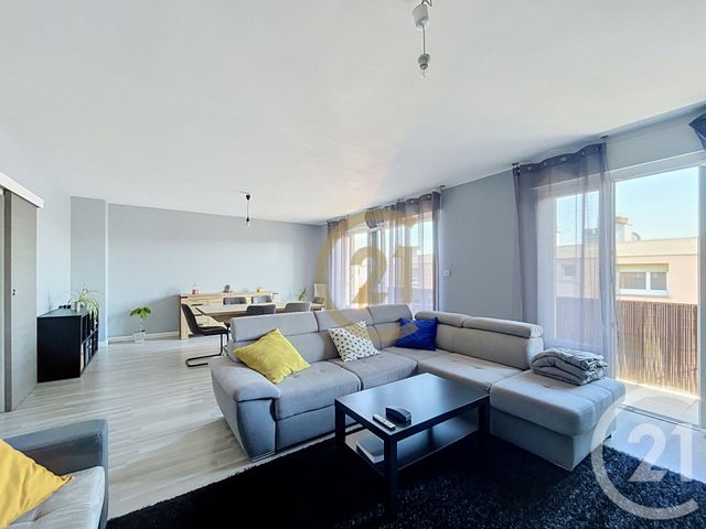 Appartement F4 &agrave; vendre - 4 pi&egrave;ces - 90,86 m2 - Belfort - 90 - FRANCHE-COMTE