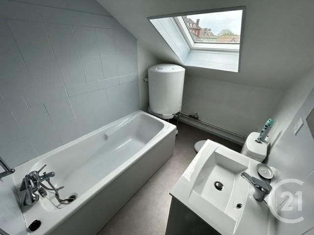 Appartement Studio &agrave; louer - 2 pi&egrave;ces - 20 m2 - Belfort - 90 - FRANCHE-COMTE