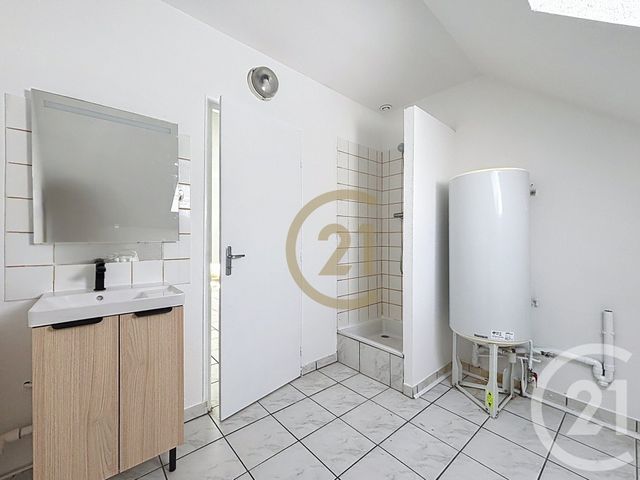 Appartement Studio &agrave; louer - 1 pi&egrave;ce - 25 m2 - Danjoutin - 90 - FRANCHE-COMTE