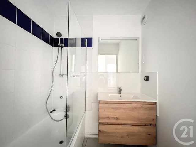 Appartement F3 &agrave; louer - 3 pi&egrave;ces - 58,58 m2 - Belfort - 90 - FRANCHE-COMTE