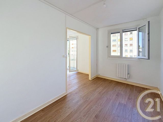 Appartement &agrave; louer - 4 pi&egrave;ces - 62,73 m2 - Belfort - 90 - FRANCHE-COMTE