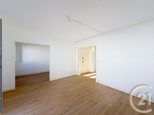 Appartement &agrave; louer - 4 pi&egrave;ces - 62,73 m2 - Belfort - 90 - FRANCHE-COMTE