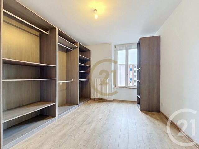 Appartement F3 &agrave; louer - 3 pi&egrave;ces - 75 m2 - Belfort - 90 - FRANCHE-COMTE