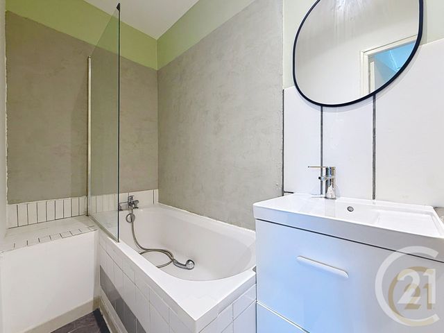 Appartement F2 &agrave; louer - 2 pi&egrave;ces - 27 m2 - Belfort - 90 - FRANCHE-COMTE