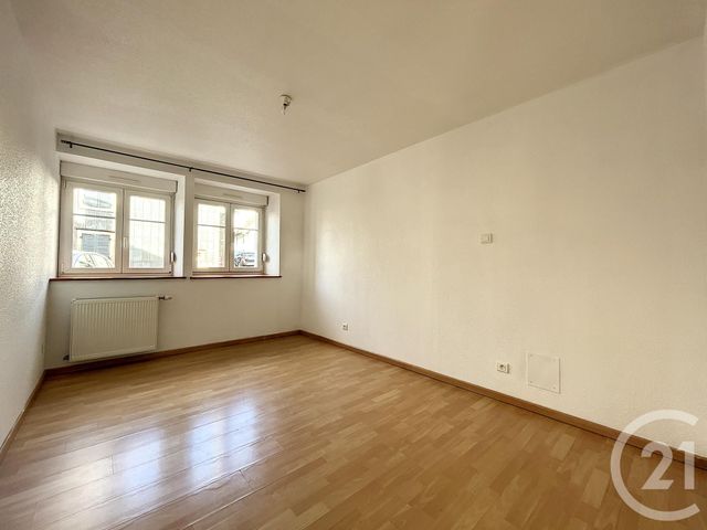Appartement F3 &agrave; louer - 2 pi&egrave;ces - 50 m2 - Bourogne - 90 - FRANCHE-COMTE
