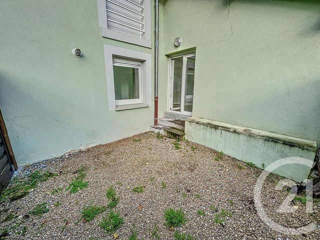 Appartement F3 &agrave; louer - 2 pi&egrave;ces - 50 m2 - Bourogne - 90 - FRANCHE-COMTE
