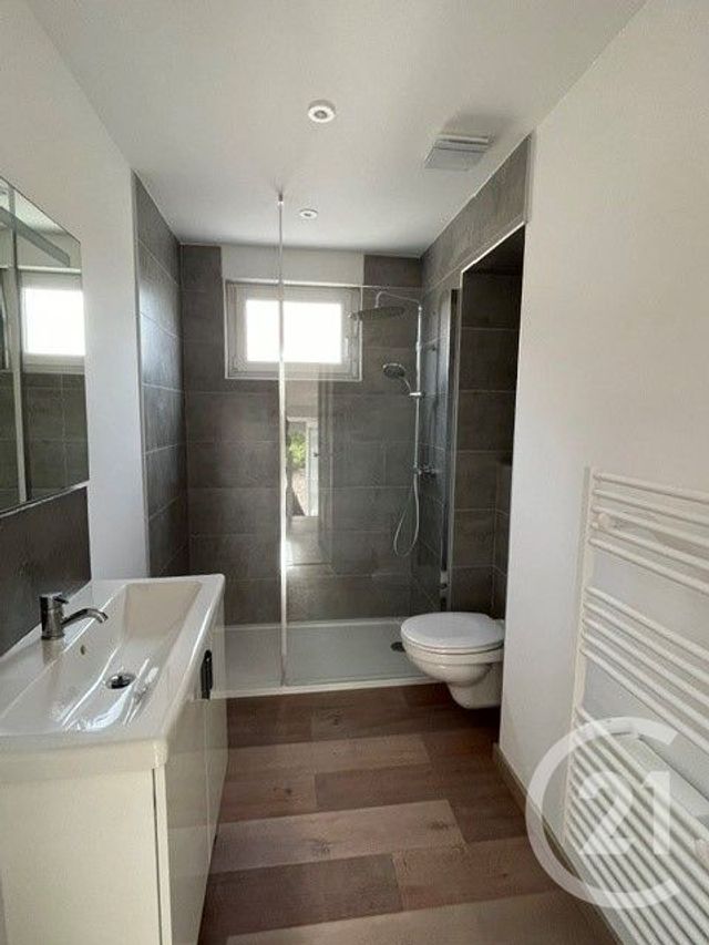 Maison &agrave; louer - 4 pi&egrave;ces - 101 m2 - Seloncourt - 25 - FRANCHE-COMTE