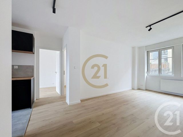Appartement F4 &agrave; louer - 4 pi&egrave;ces - 71,40 m2 - Belfort - 90 - FRANCHE-COMTE