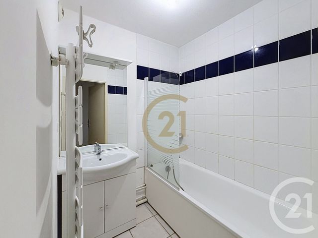 Appartement F3 &agrave; louer - 3 pi&egrave;ces - 62 m2 - Belfort - 90 - FRANCHE-COMTE