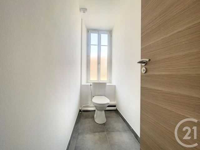 Appartement F2 &agrave; louer - 2 pi&egrave;ces - 53,80 m2 - Belfort - 90 - FRANCHE-COMTE