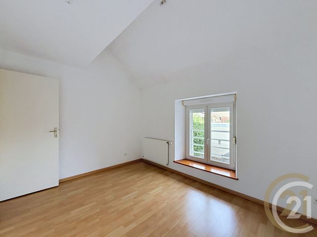 Appartement F3 &agrave; louer - 2 pi&egrave;ces - 50 m2 - Bourogne - 90 - FRANCHE-COMTE