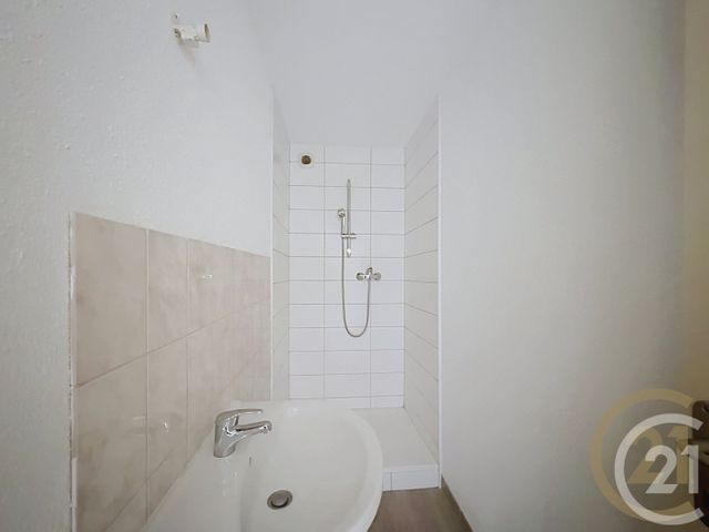Appartement F3 &agrave; louer - 2 pi&egrave;ces - 50 m2 - Bourogne - 90 - FRANCHE-COMTE