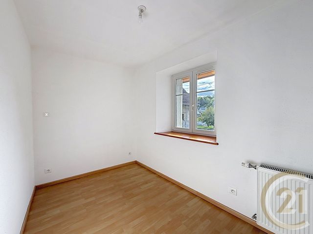 Appartement F3 &agrave; louer - 2 pi&egrave;ces - 50 m2 - Bourogne - 90 - FRANCHE-COMTE