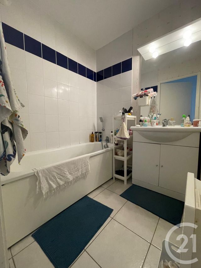 Appartement F3 &agrave; louer - 3 pi&egrave;ces - 54,88 m2 - Belfort - 90 - FRANCHE-COMTE