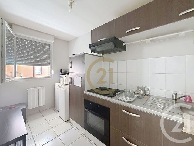 Appartement F3 &agrave; louer - 3 pi&egrave;ces - 62,44 m2 - Belfort - 90 - FRANCHE-COMTE