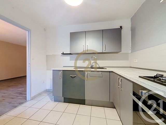 Appartement F3 &agrave; louer - 3 pi&egrave;ces - 69,22 m2 - Giromagny - 90 - FRANCHE-COMTE