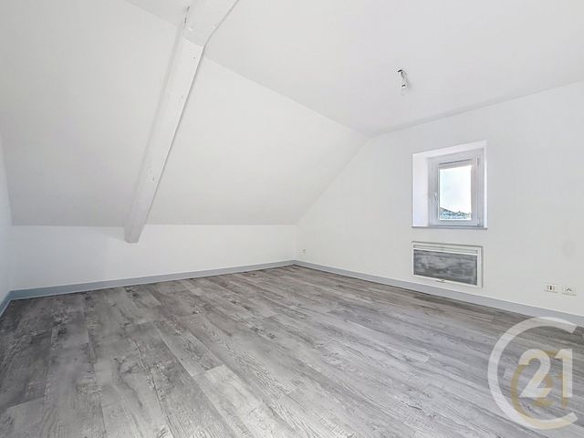 Appartement &agrave; louer - 4 pi&egrave;ces - 72 m2 - Belfort - 90 - FRANCHE-COMTE