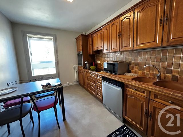 Appartement F4 &agrave; louer - 4 pi&egrave;ces - 80 m2 - Belfort - 90 - FRANCHE-COMTE