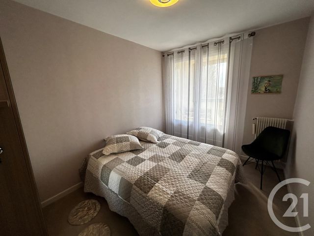 Appartement F4 &agrave; louer - 4 pi&egrave;ces - 80 m2 - Belfort - 90 - FRANCHE-COMTE