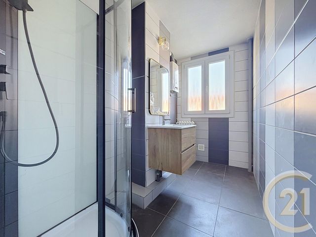 Appartement F3 &agrave; louer - 3 pi&egrave;ces - 54 m2 - Belfort - 90 - FRANCHE-COMTE