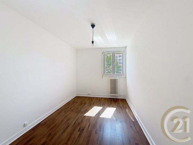 Appartement F3 &agrave; louer - 3 pi&egrave;ces - 54 m2 - Belfort - 90 - FRANCHE-COMTE