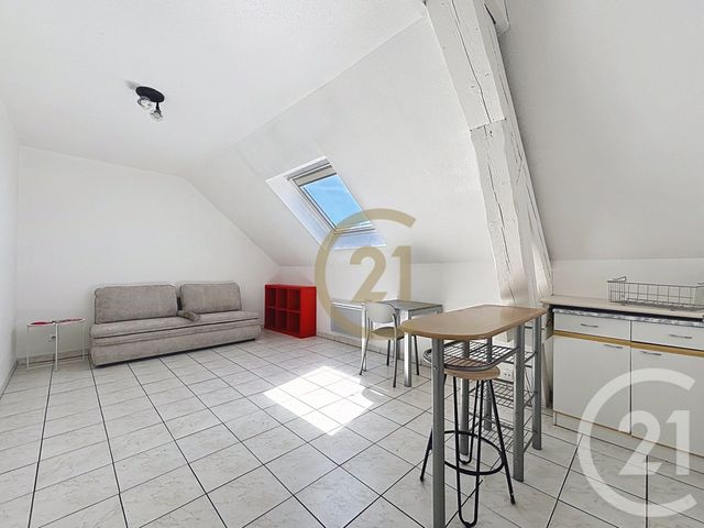 Appartement Studio &agrave; louer - 1 pi&egrave;ce - 25 m2 - Danjoutin - 90 - FRANCHE-COMTE
