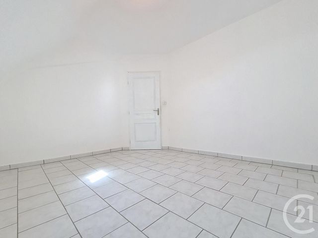 Appartement &agrave; louer - 5 pi&egrave;ces - 113,11 m2 - Mezire - 90 - FRANCHE-COMTE