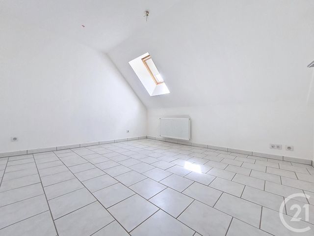 Appartement &agrave; louer - 5 pi&egrave;ces - 113,11 m2 - Mezire - 90 - FRANCHE-COMTE