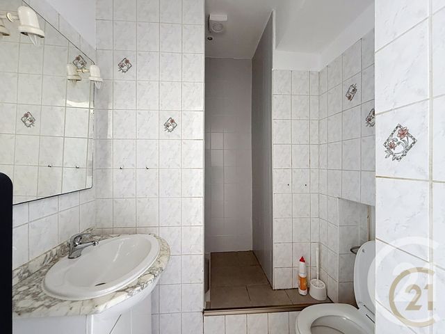 Appartement F2 &agrave; louer - 2 pi&egrave;ces - 40,80 m2 - Belfort - 90 - FRANCHE-COMTE