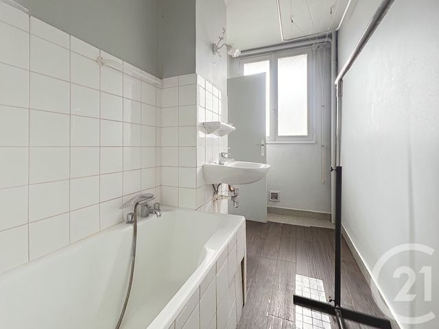 Appartement F3 &agrave; vendre - 3 pi&egrave;ces - 55,47 m2 - Belfort - 90 - FRANCHE-COMTE