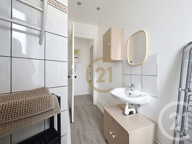 Appartement F3 &agrave; louer - 3 pi&egrave;ces - 64,66 m2 - Belfort - 90 - FRANCHE-COMTE
