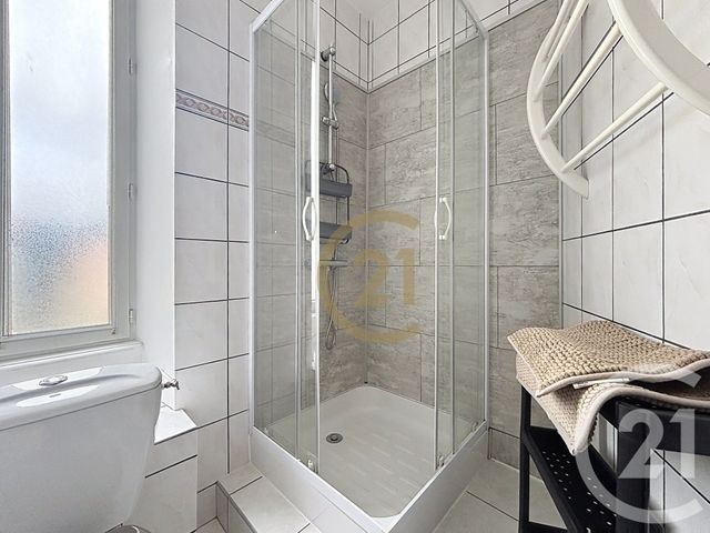 Appartement F3 &agrave; louer - 3 pi&egrave;ces - 64,66 m2 - Belfort - 90 - FRANCHE-COMTE